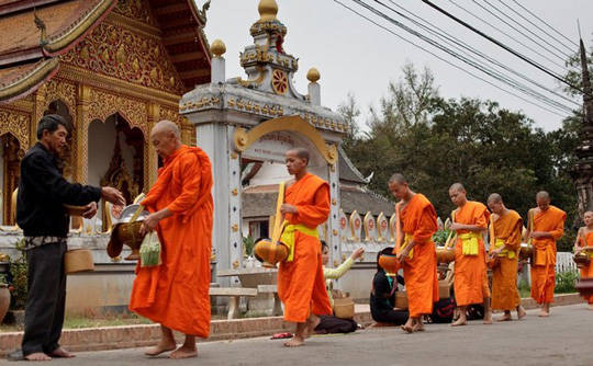 Lào – đất nước yên bình và mến khách - Người Việt tại Luang Prabang