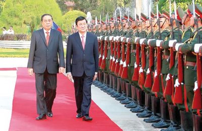 Việt Nam là một trong những nhà đầu tư và đối tác giao thương hàng đầu của Lào. 
Trong ảnh: Chủ tịch nước Trương Tấn Sang thăm chính thức CHDCND Lào từ ngày 9-2.